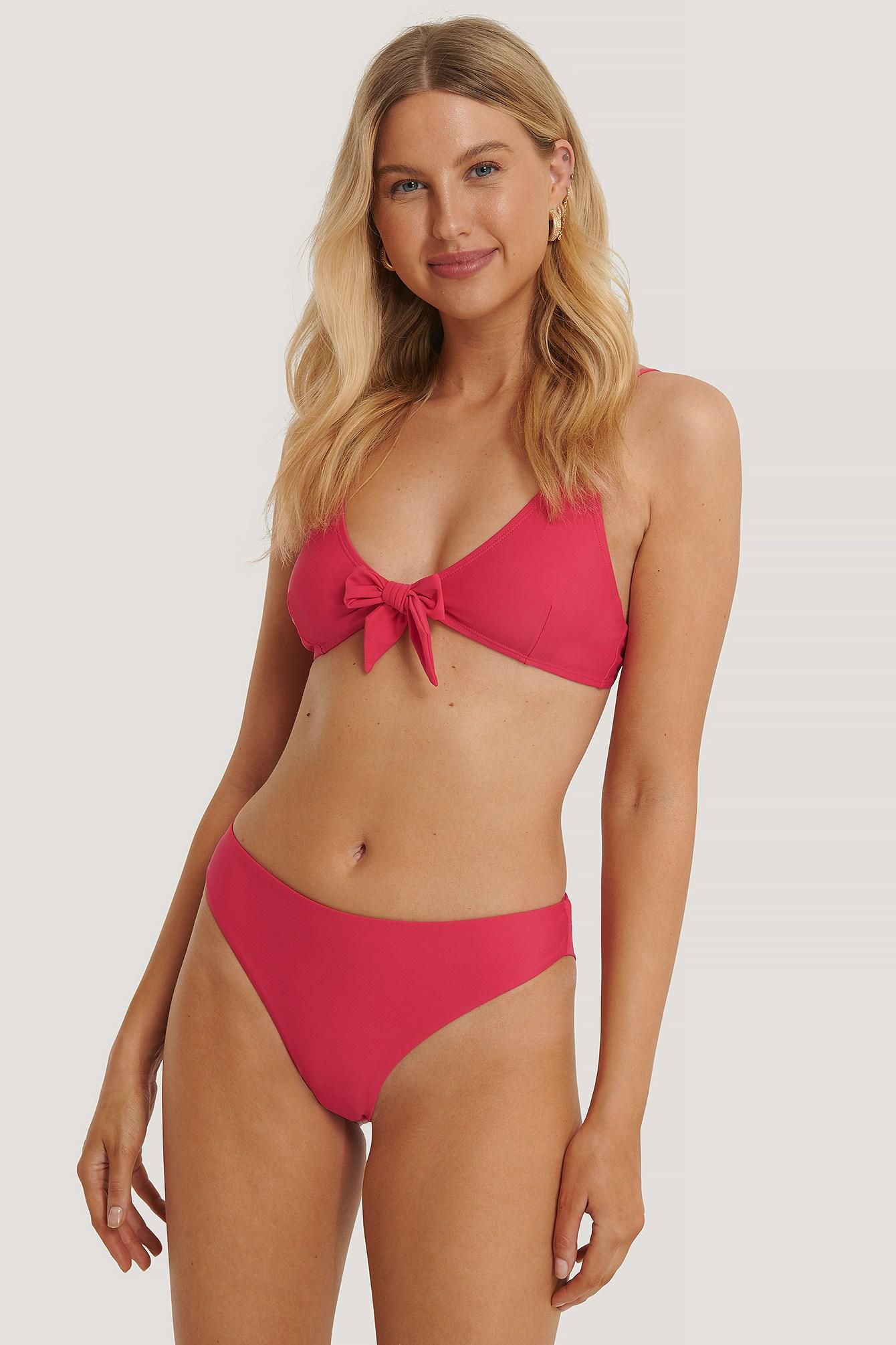 KLASYCZNY GŁADKI DÓŁ OD BIKINI