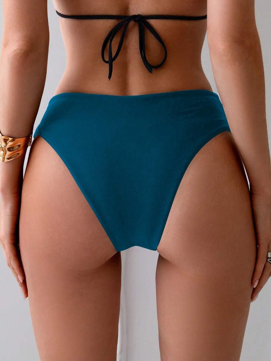 DÓŁ OD BIKINI