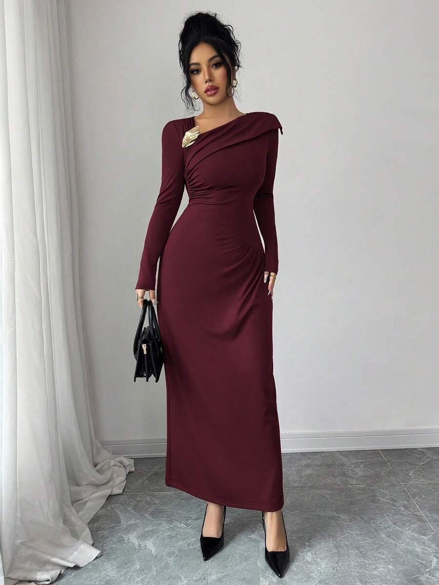 czerwona sukienka maxi