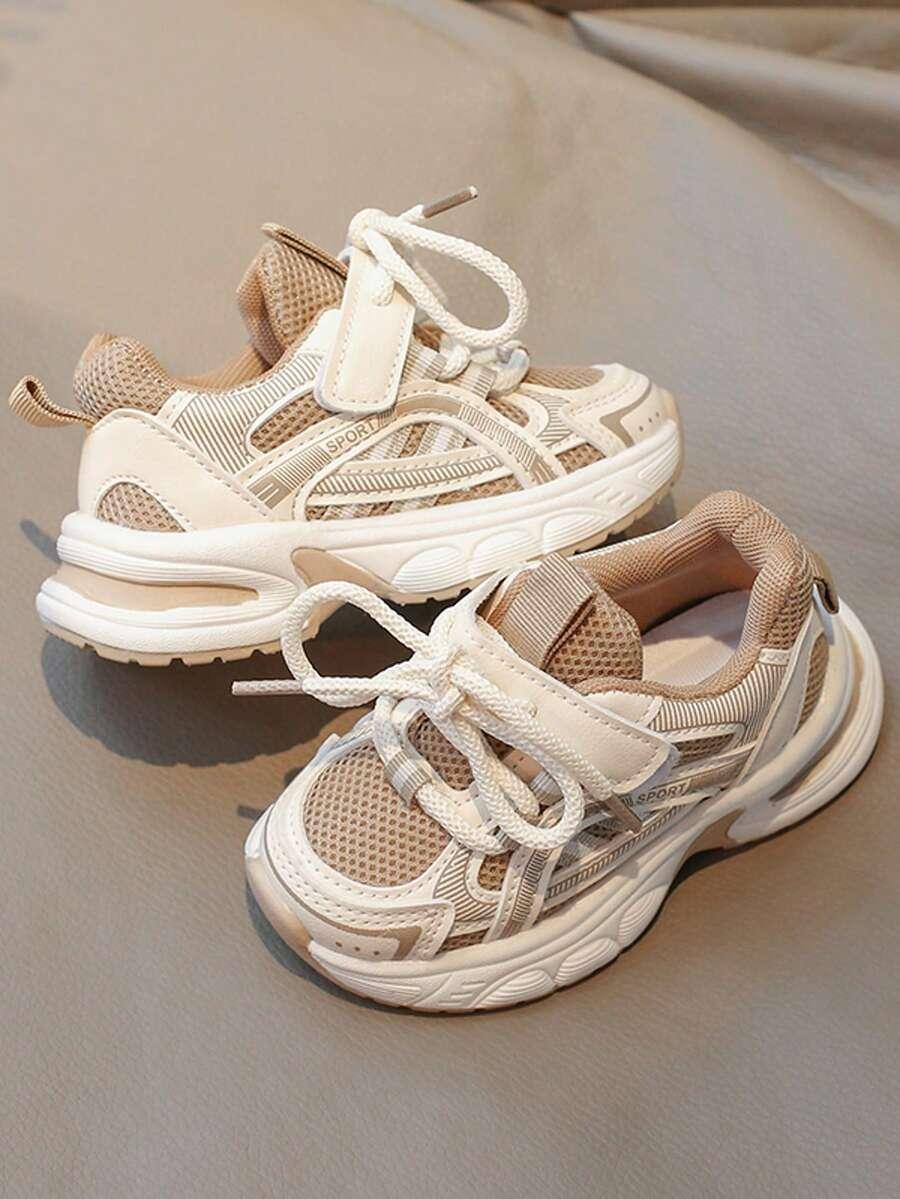 beżowe buty sportowe