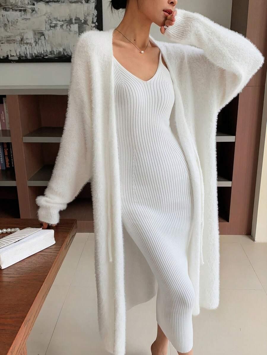sweter narzutka wiązanie fluffy