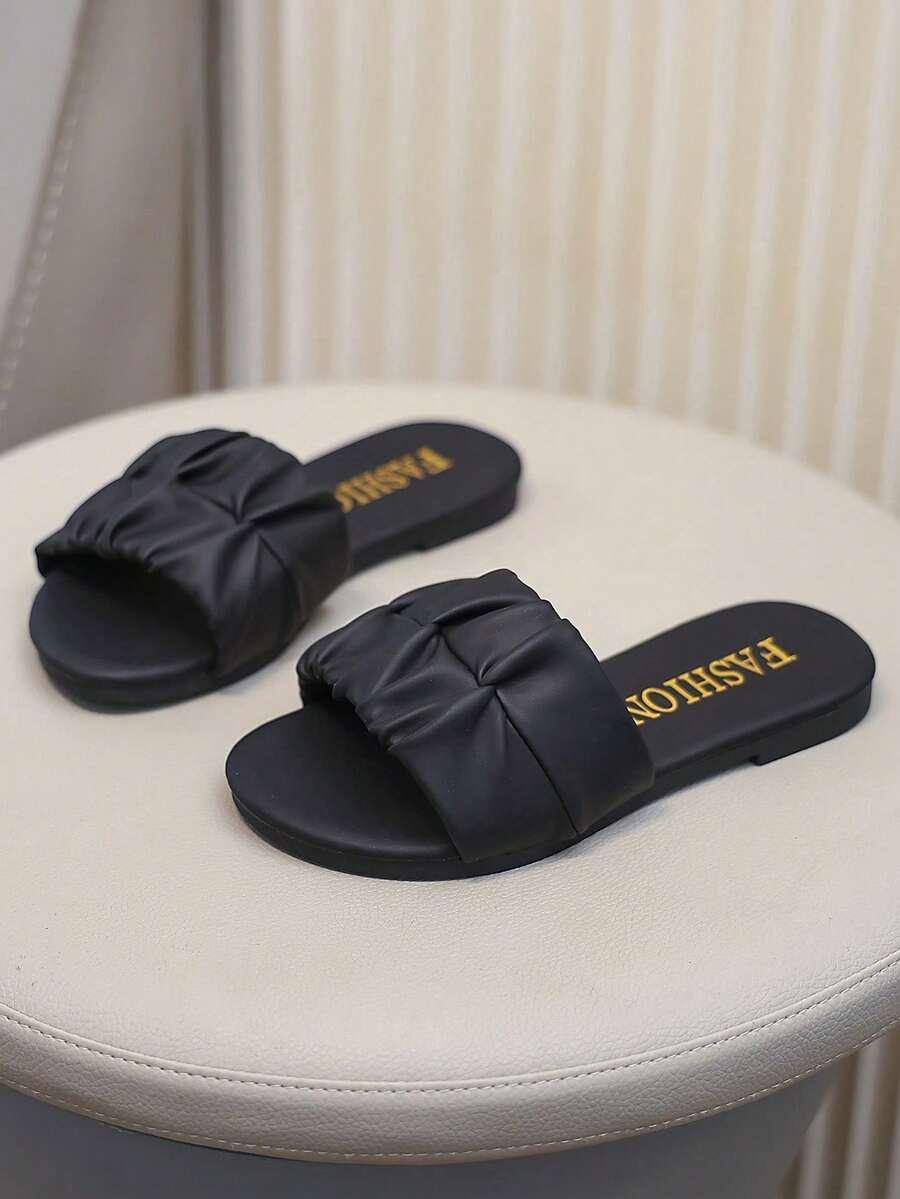 czarne klapki casual