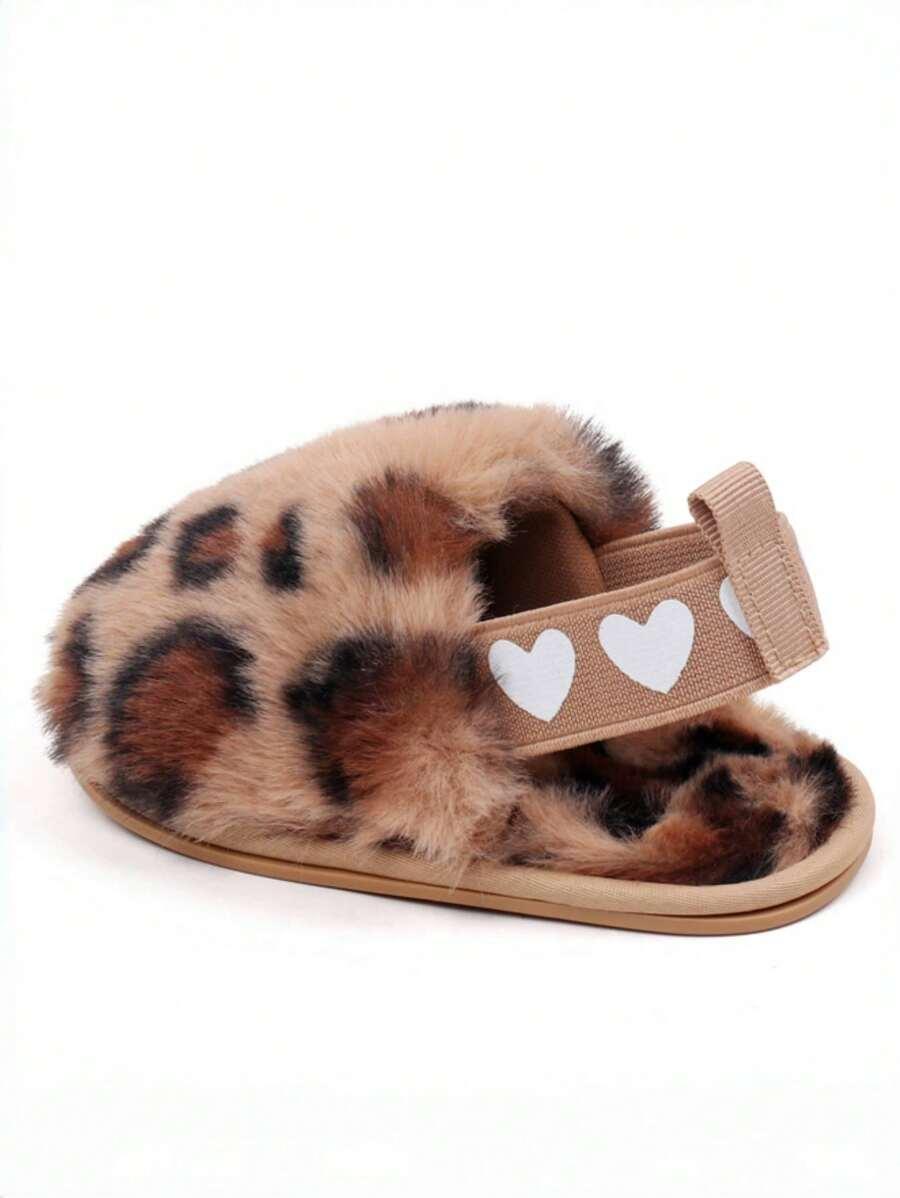 fluffy kapcie wzór 
