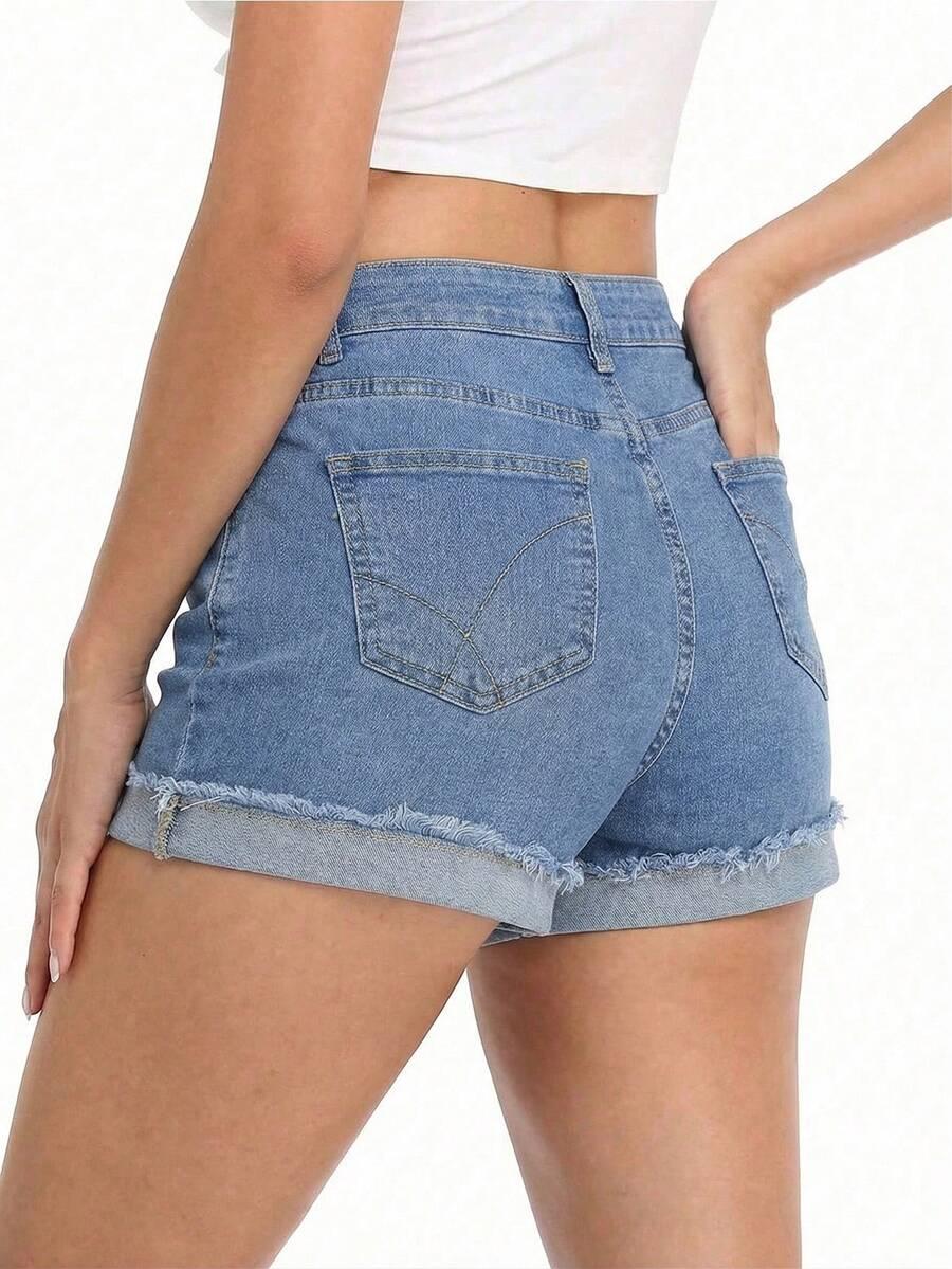 niebieskie spodenki jeans przetarcia