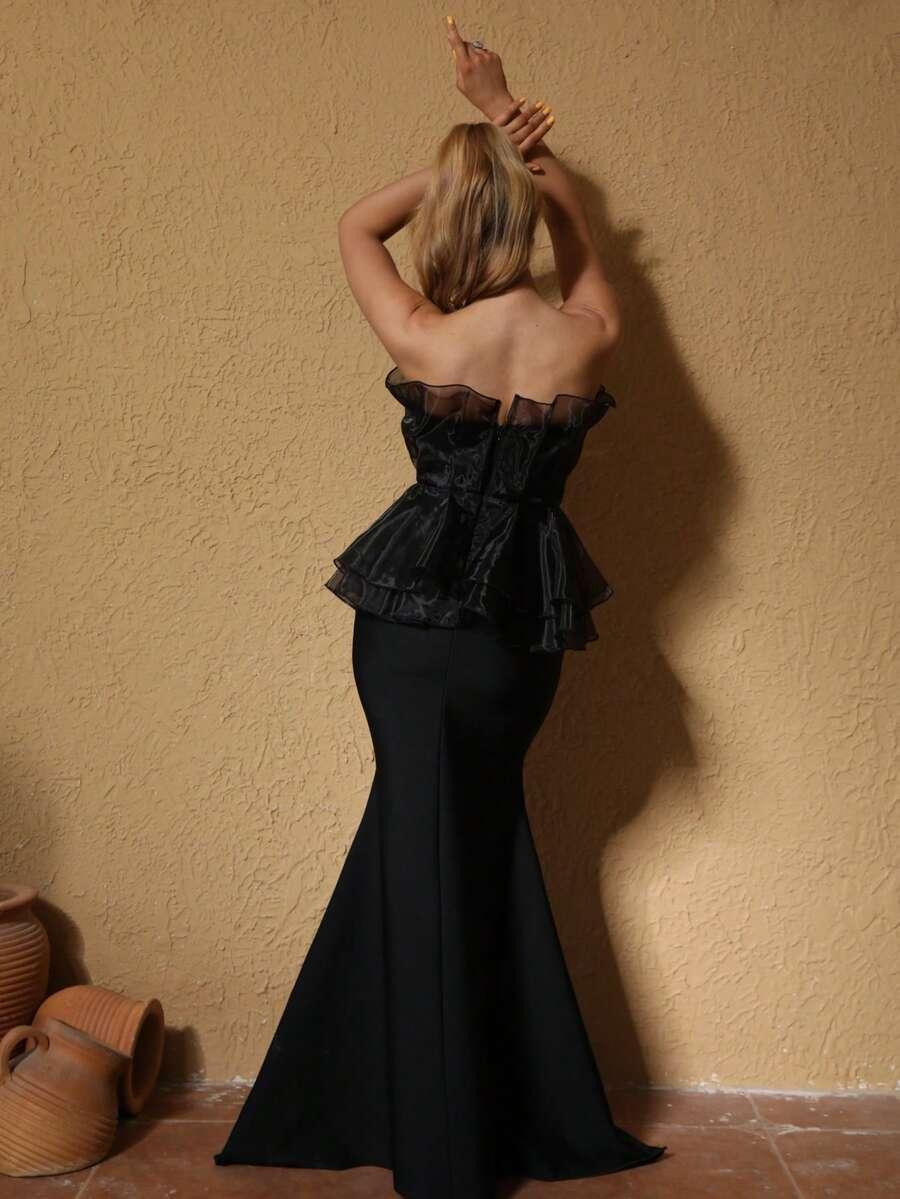 bandażowa czarna sukienka organza odkryte ramiona
