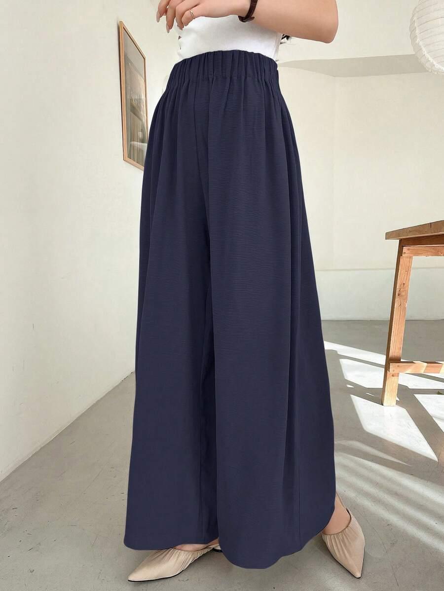 granatowe spodnie wide leg