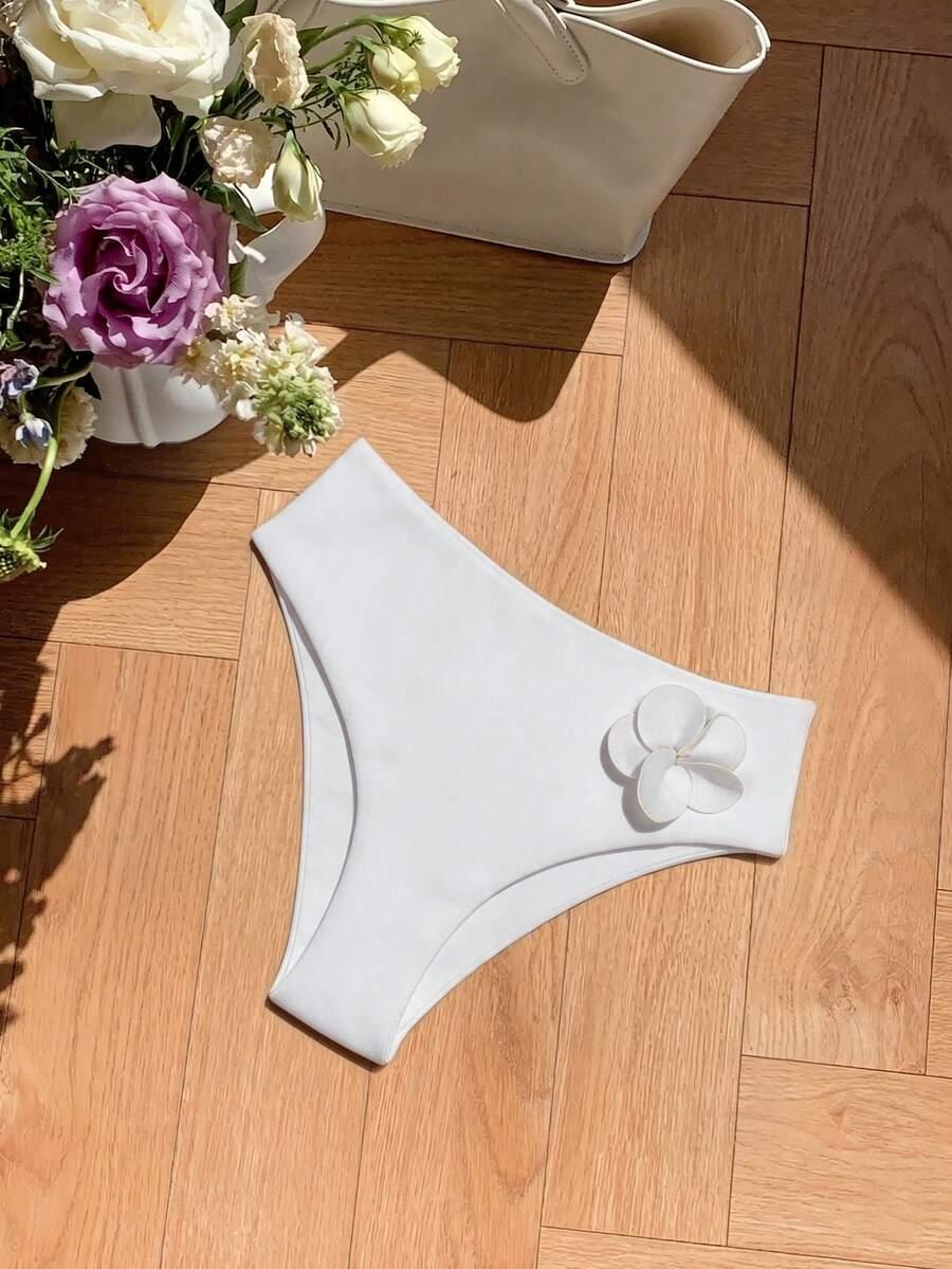 DÓŁ OD BIKINI
