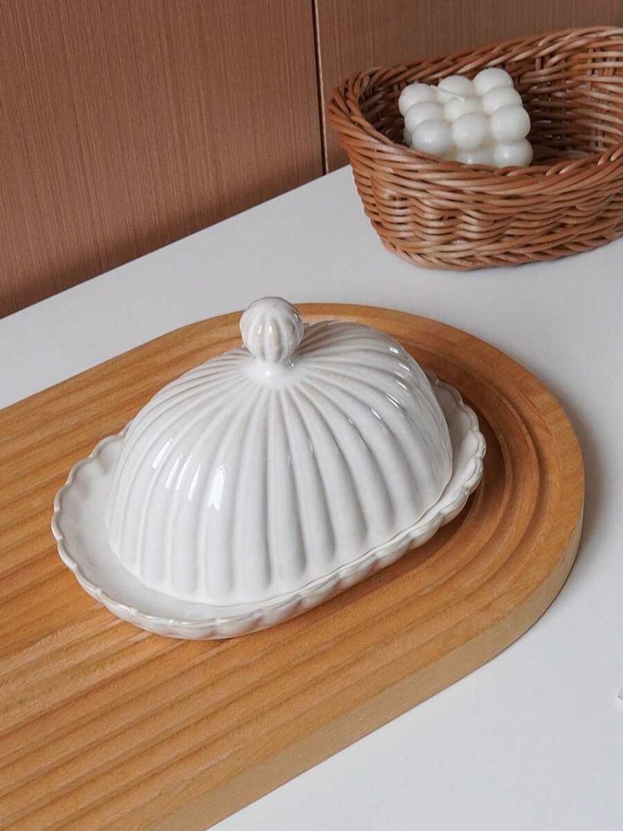 biały pojemnik na masło 