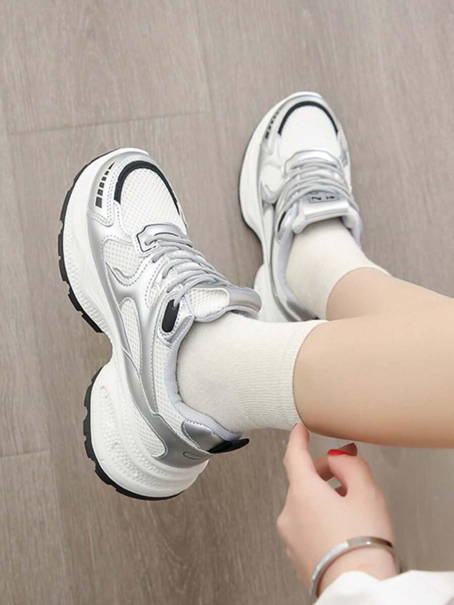 SZNUROWANE BUTY SPORTOWE