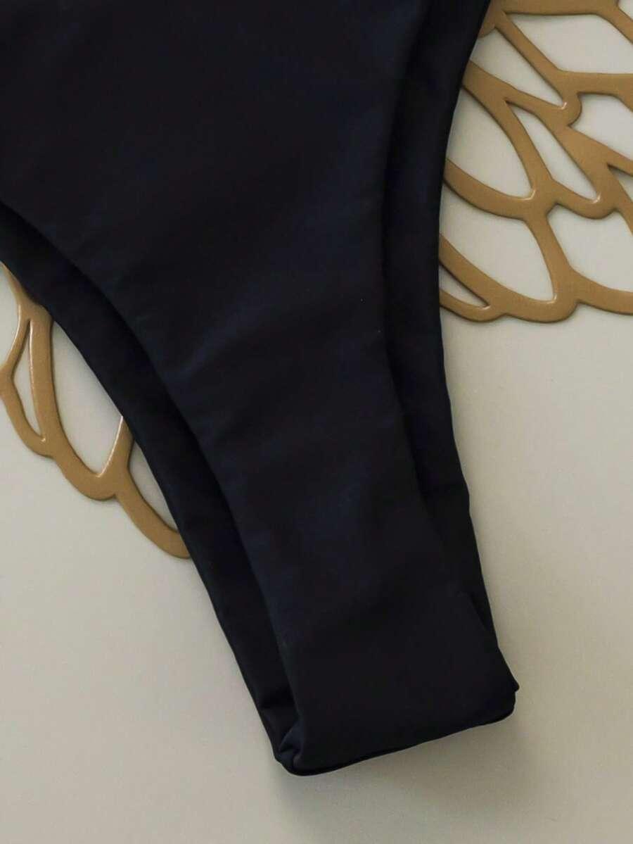 CZARNY DÓŁ OD BIKINI