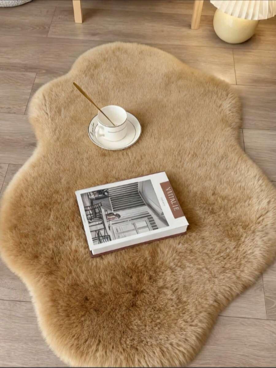 BRĄZOWY DYWAN IMITACJA FUTRA