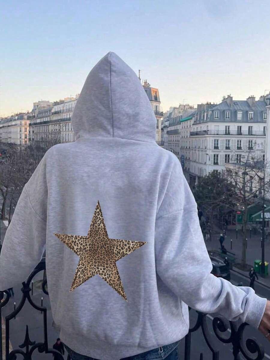 szara bluza z kapturem nadruk