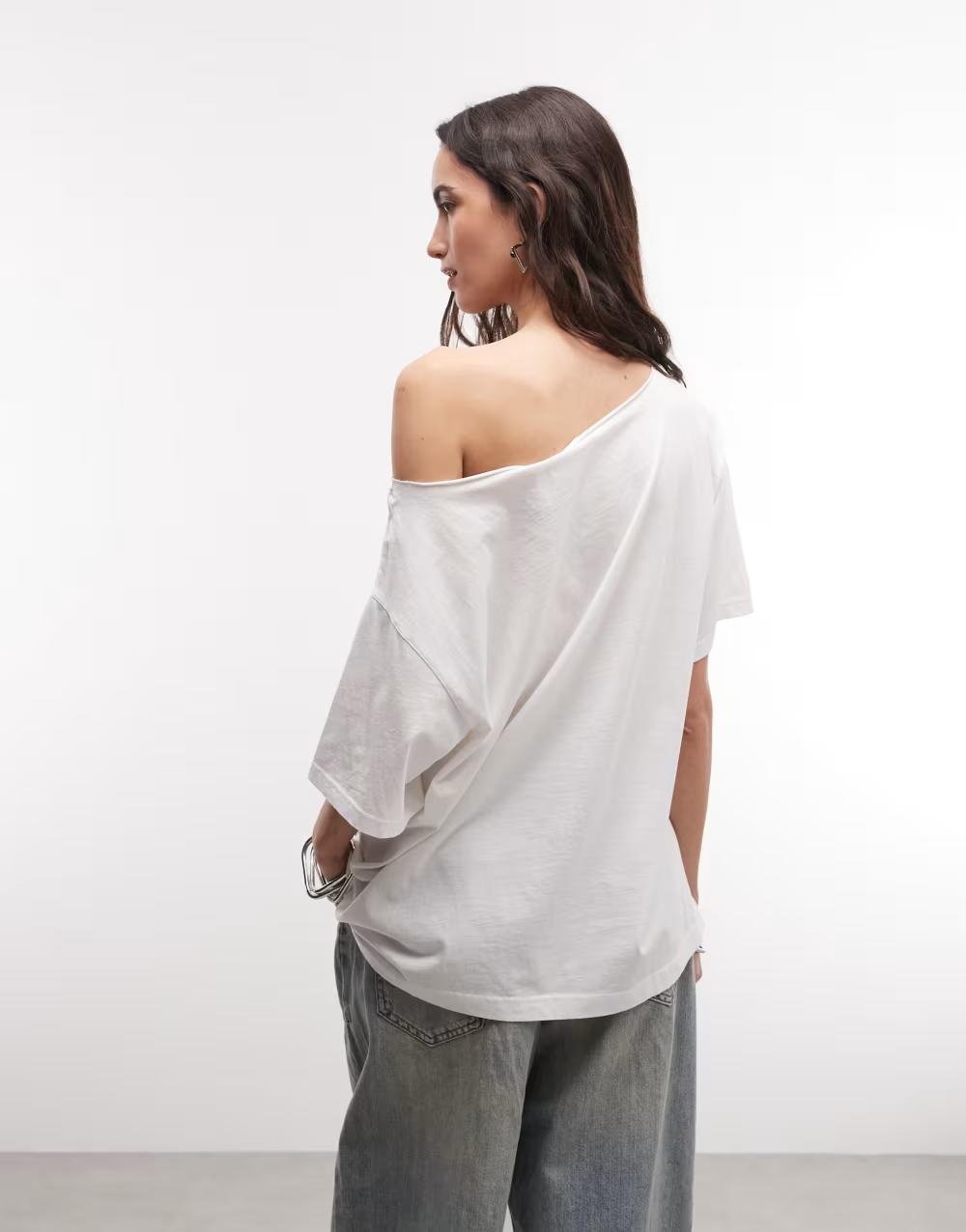 biały oversize t-shirt