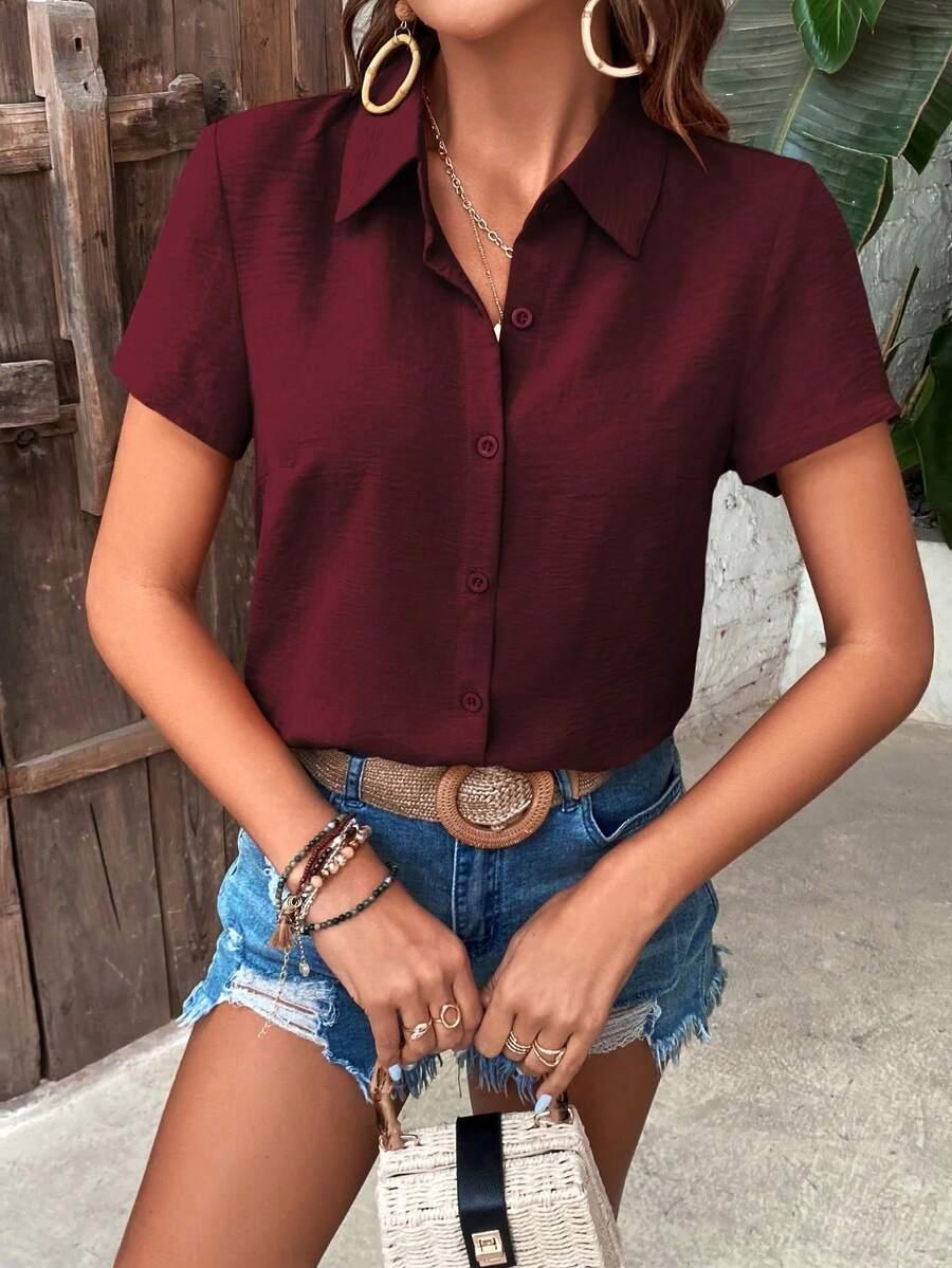 czerwona koszula z krótkim rękawem