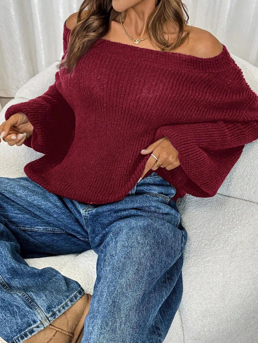 sweter z odkrytymi ramionami 