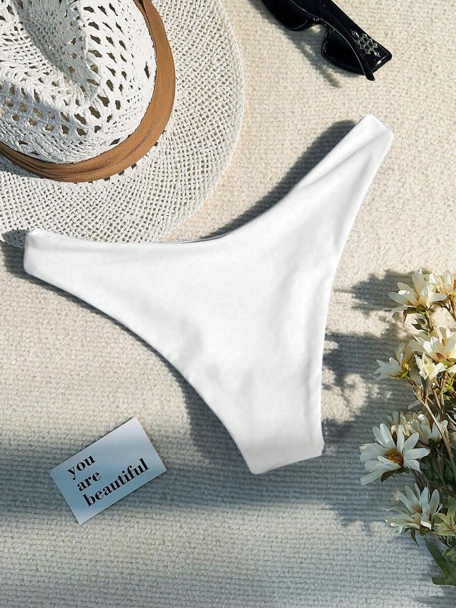 DÓŁ OD BIKINI