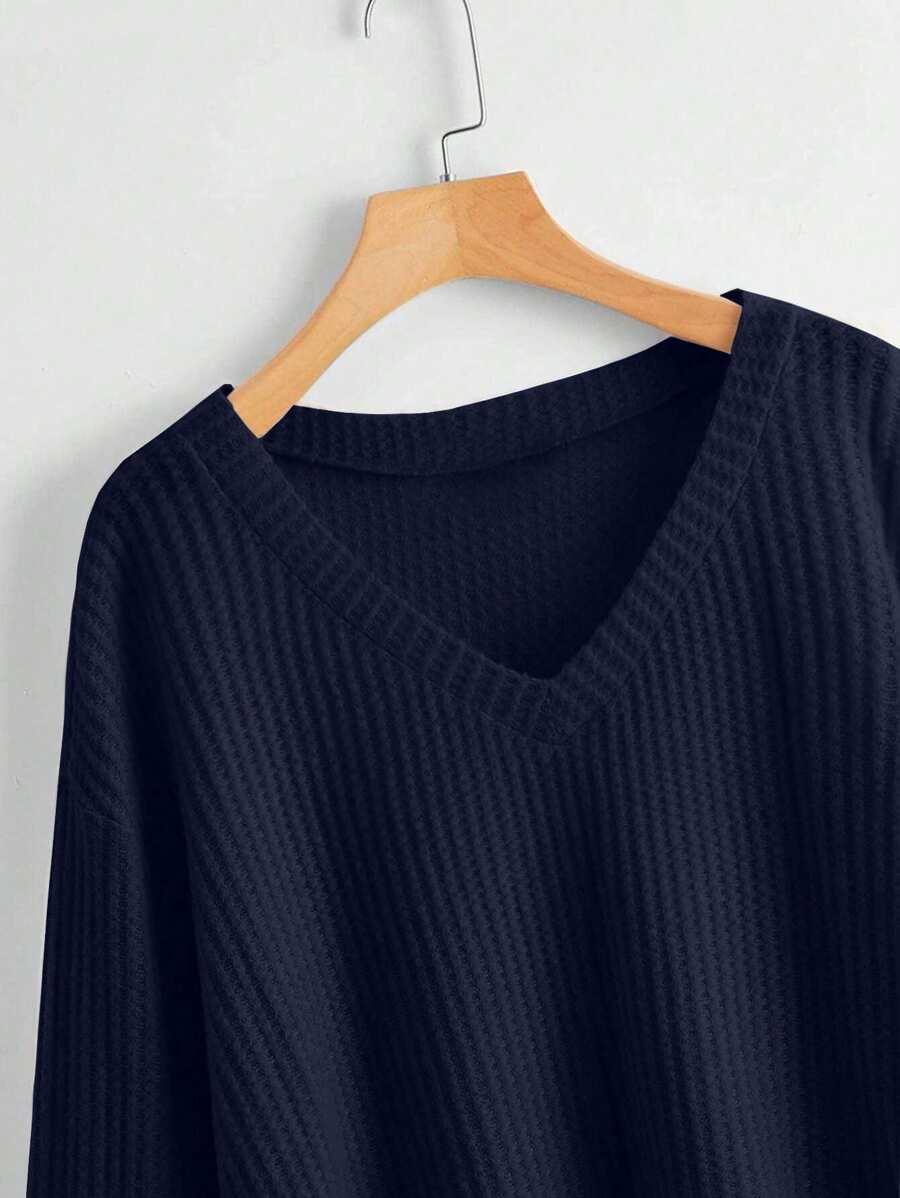 GRANATOWY SWETER V-NECK