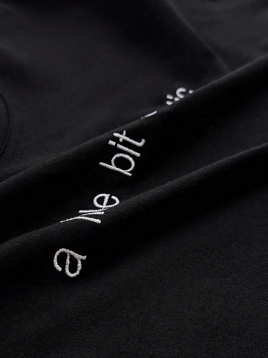czarny t-shirt napis