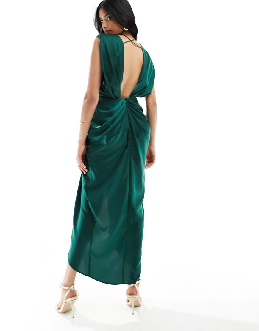 satynowa zielona asymetryczna sukienka głęboki dekolt
