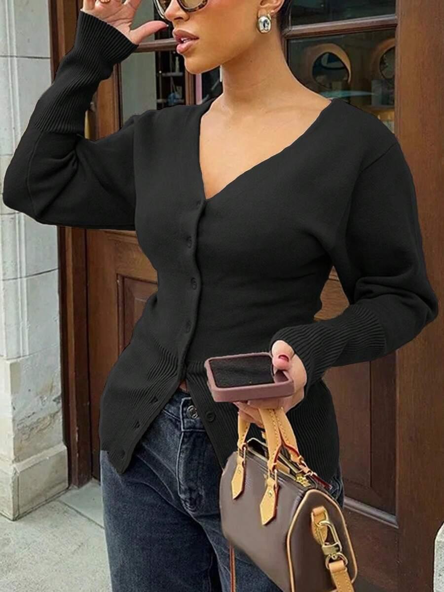CZARNY DZIANINOWY SWETER