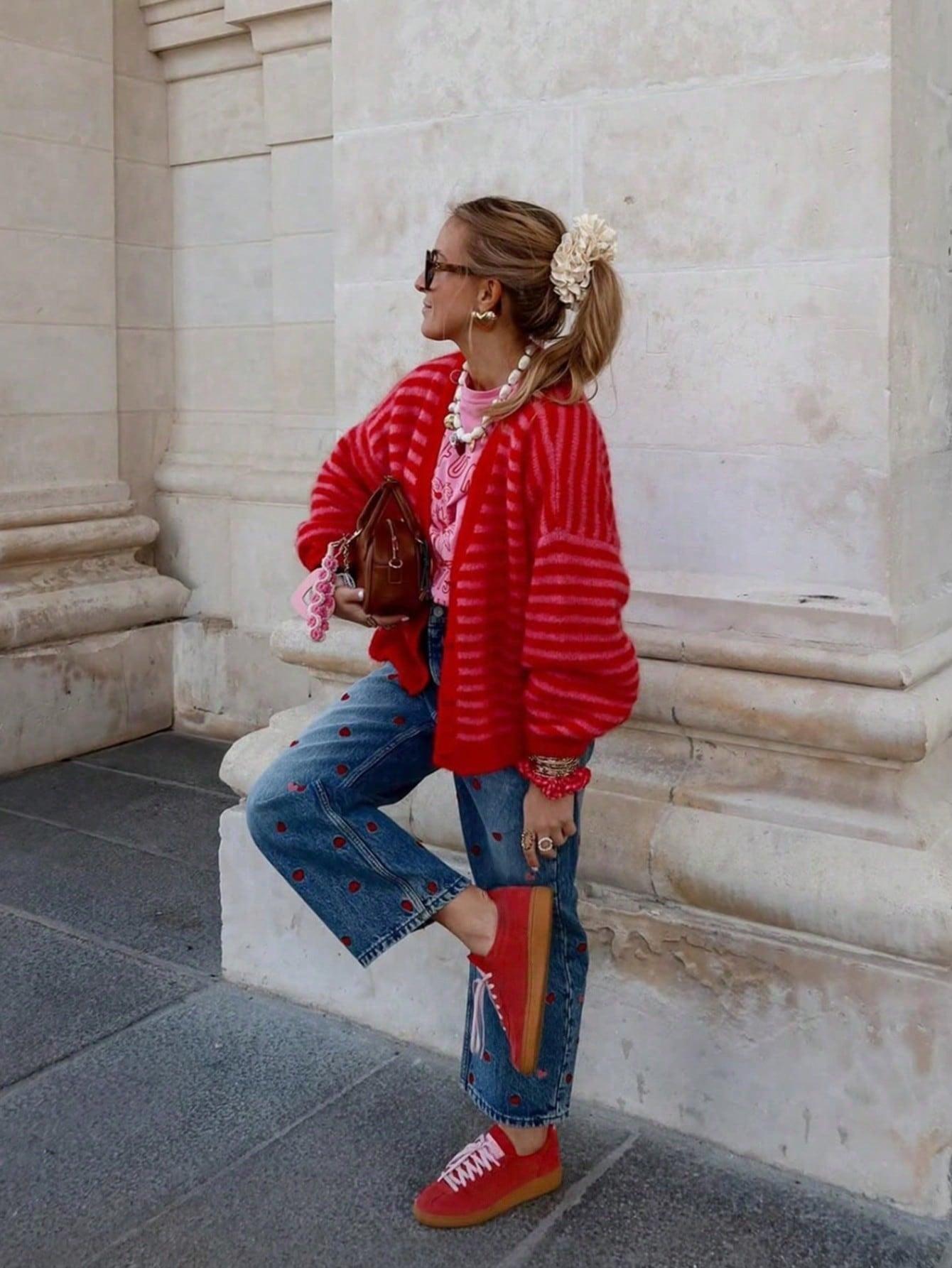 sweter w paski guziki