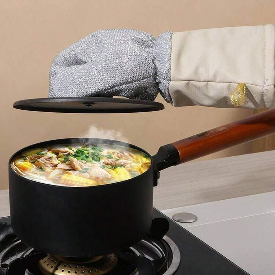 srebrna rękawica kuchenna