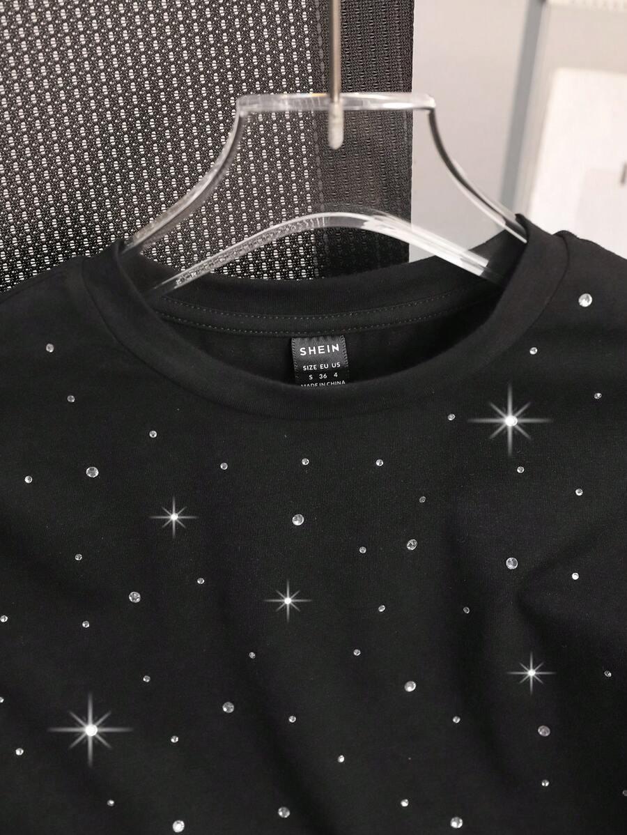 CZARNY T-SHIRT OKRĄGŁY DEKOLT ZDOBIENIE 