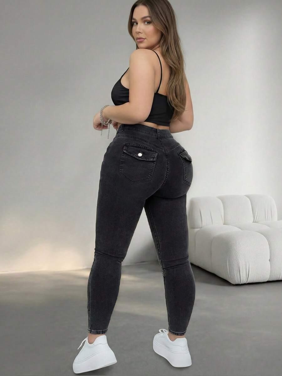 czarne spodnie jeans 