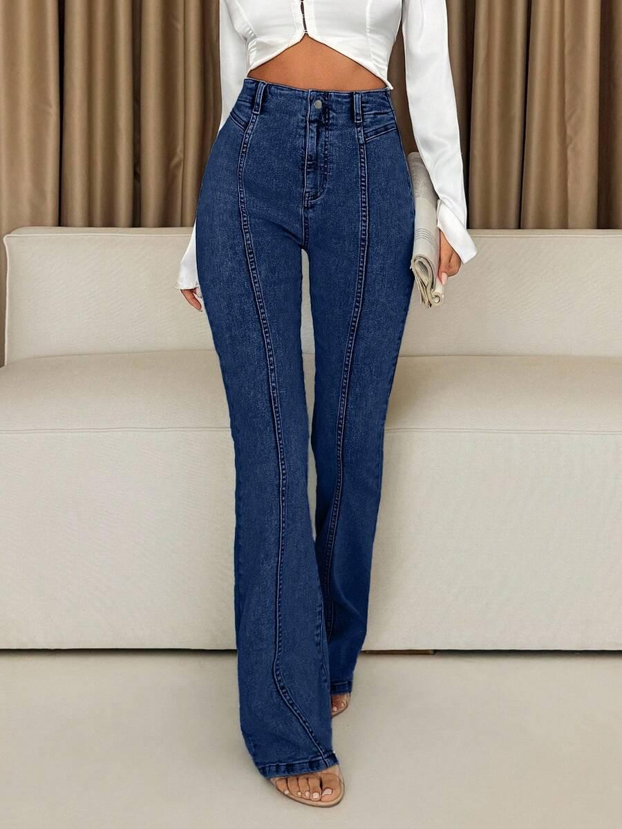 niebieskie spodnie jeans dzwony