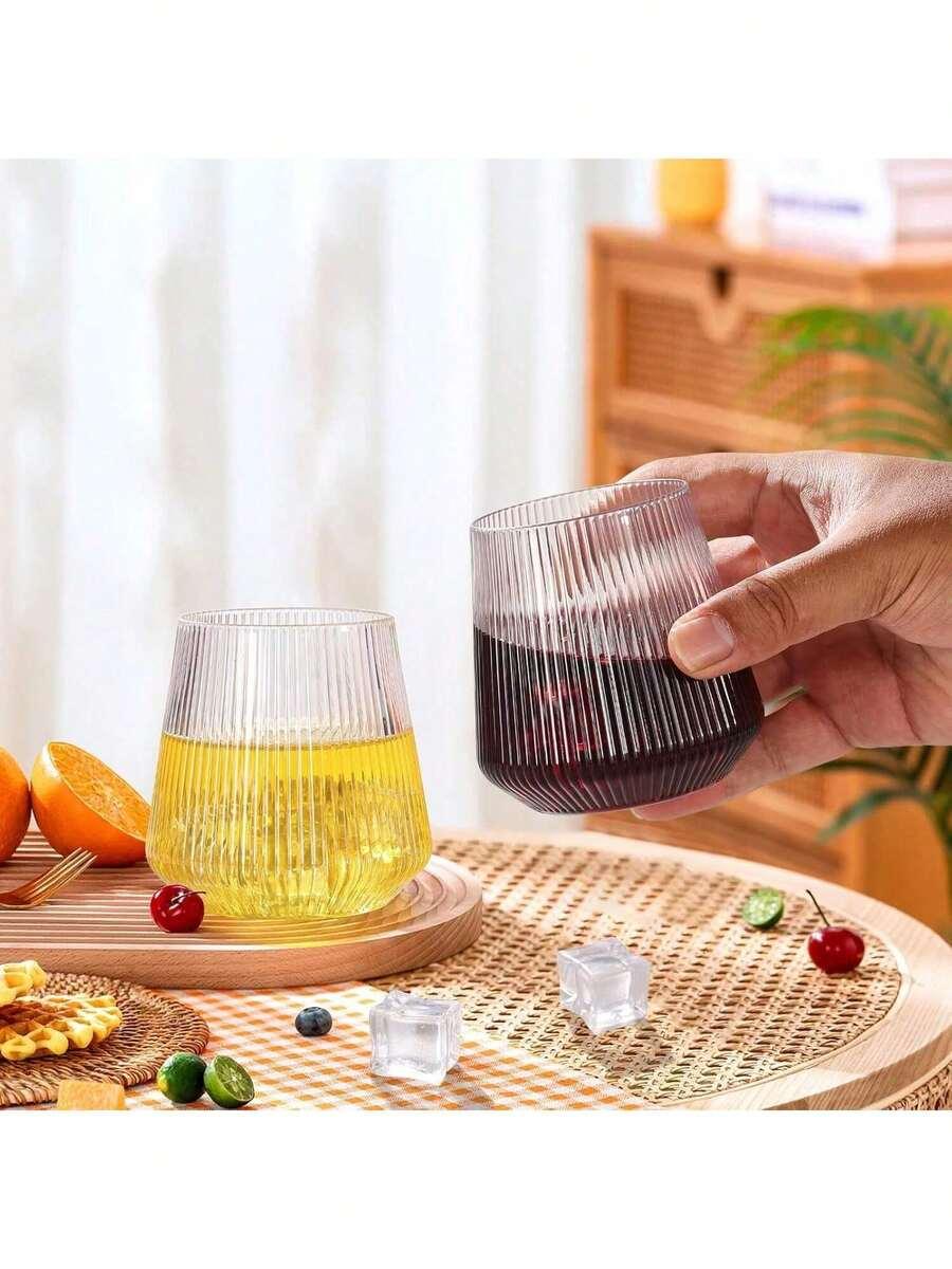 bezbarwna plastikowa szklanka 1szt.