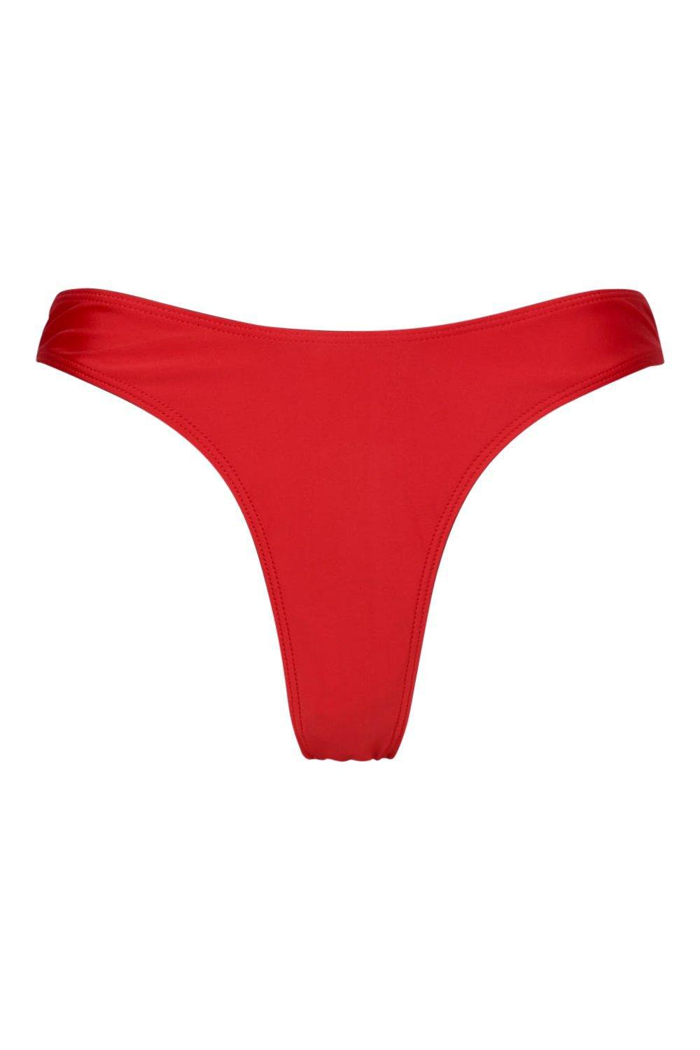 czerwony dół od bikini