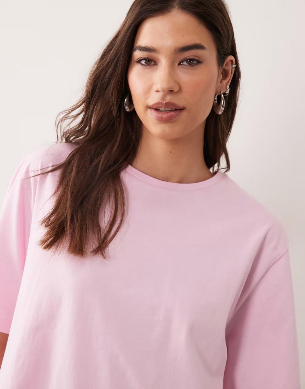 różowy luźny bawełniany t-shirt góra od piżamy