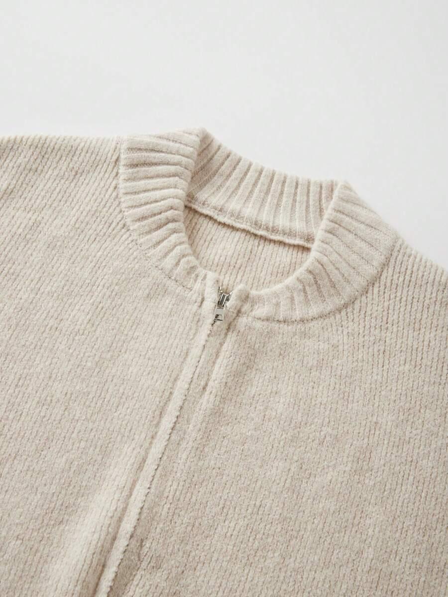 BEŻOWY SWETER ZAMEK