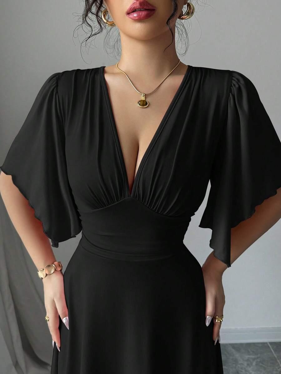 czarna mini sukienka 