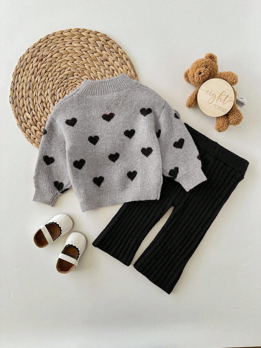 komplet sweter spodnie