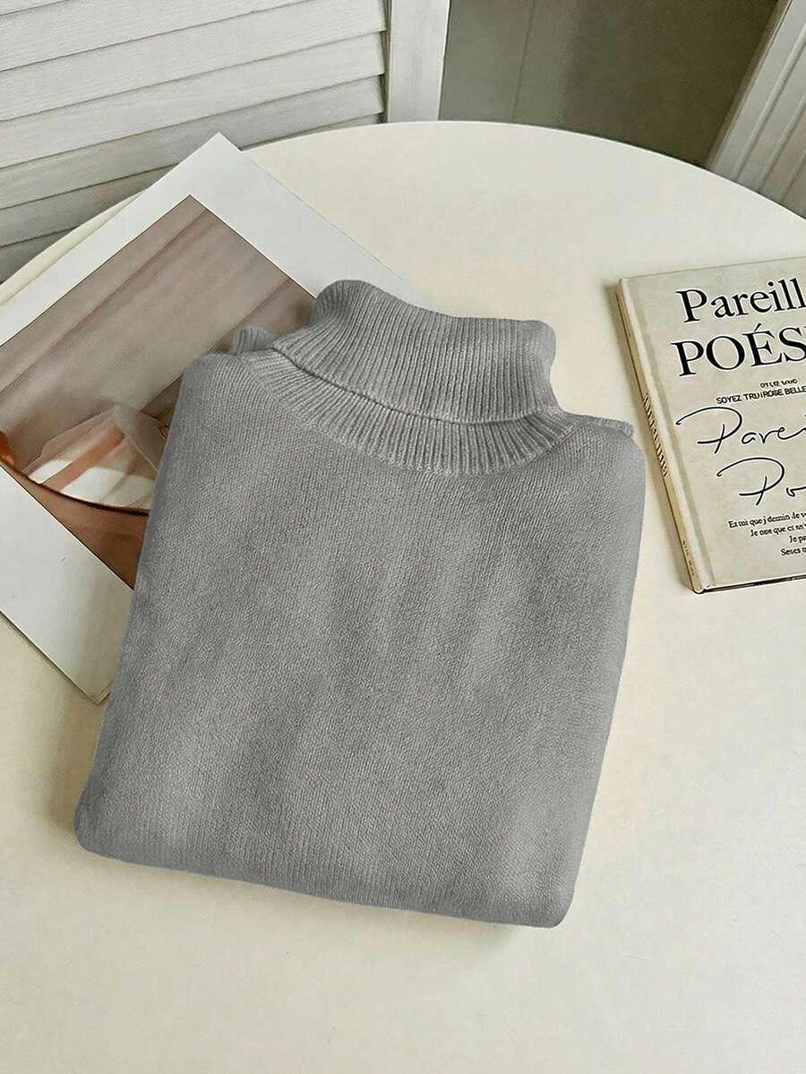 szary ocieplany sweter