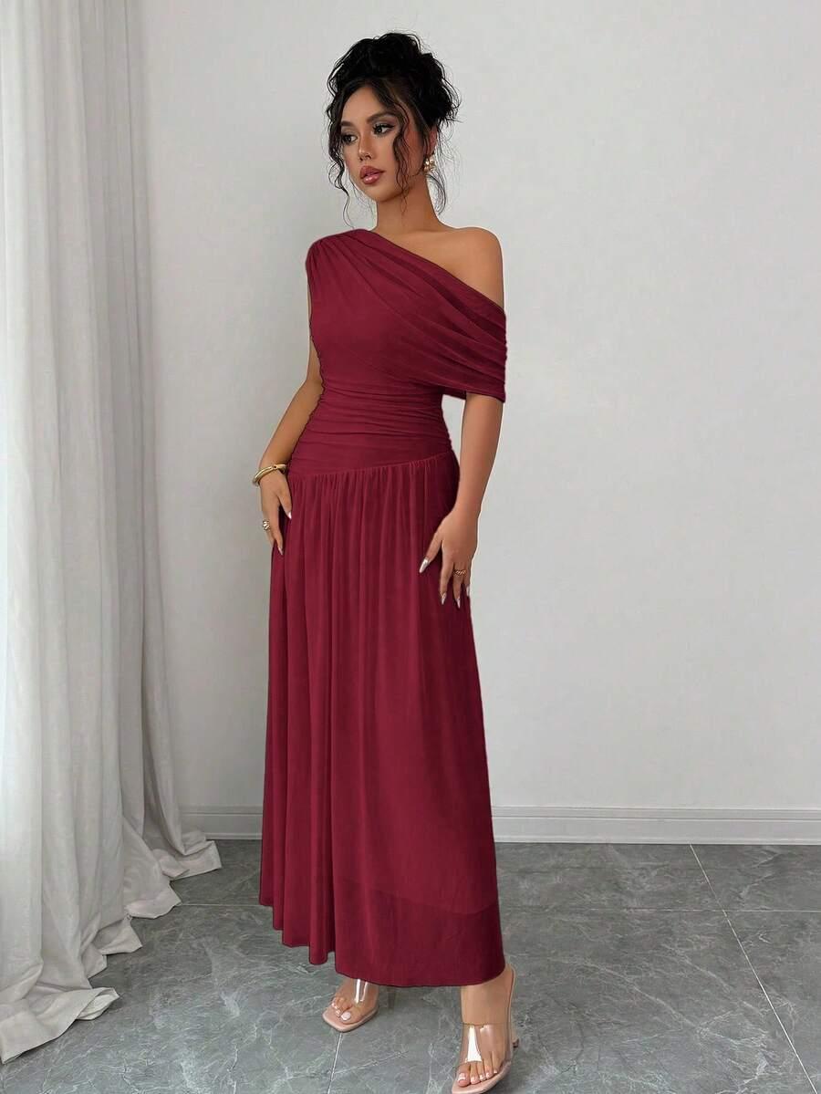 czerwona maxi sukienka