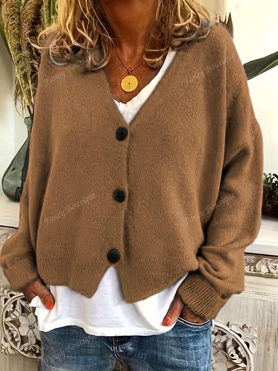 SWETER LUŹNY Z GUZIKAMI