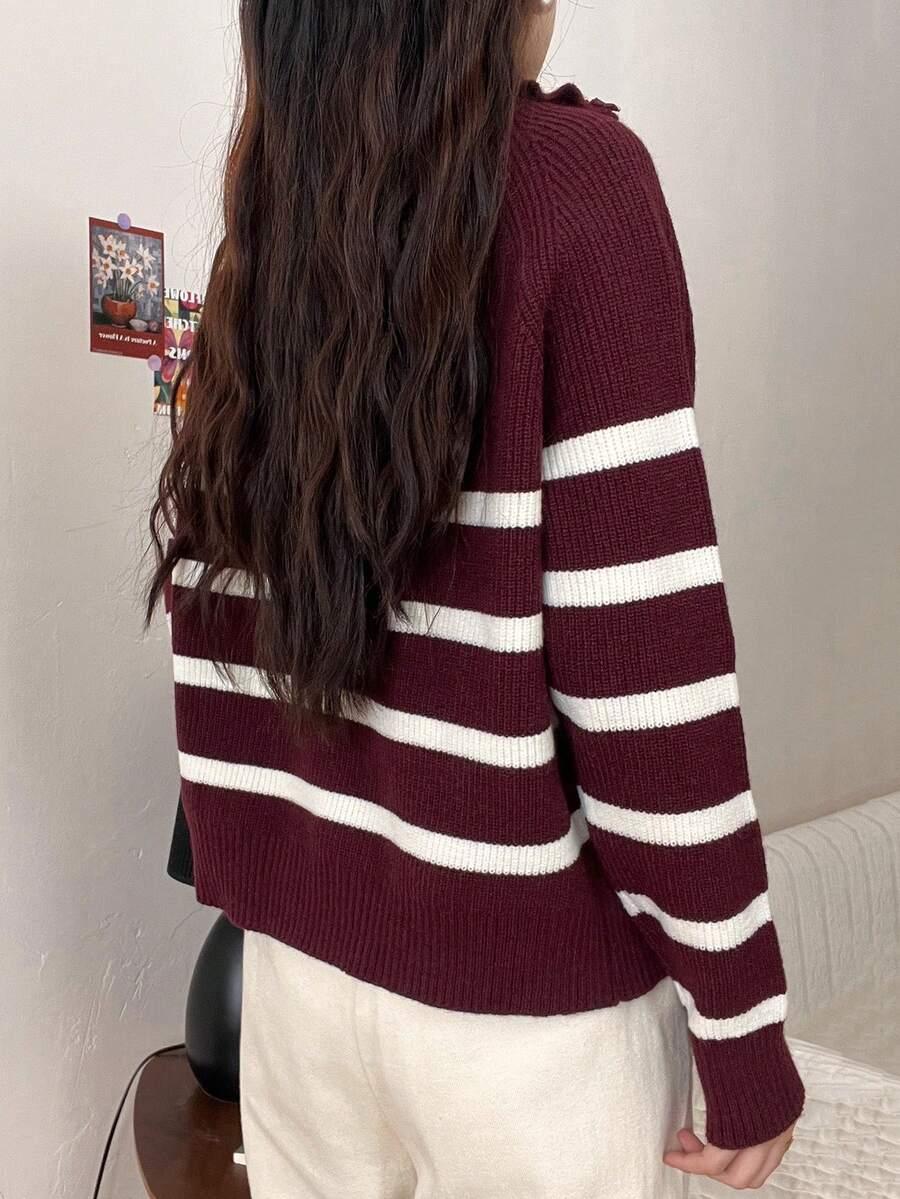 CZERWONY SWETER PASKI