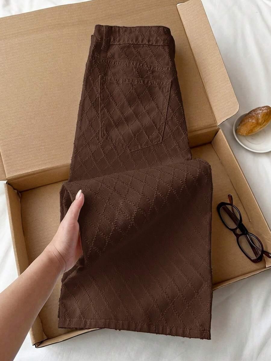 brązowe spodnie jeans