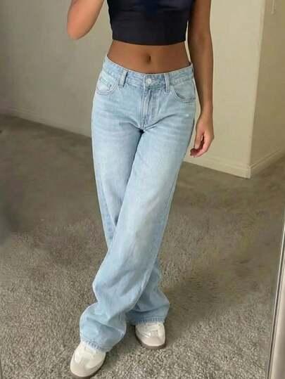 niebieskie spodnie jeans 