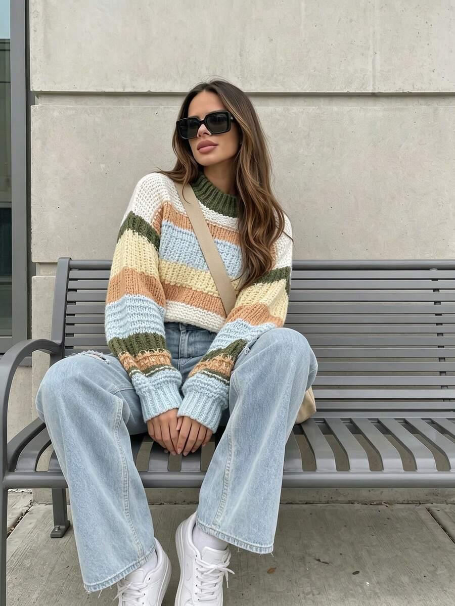 SWETER W PASKI