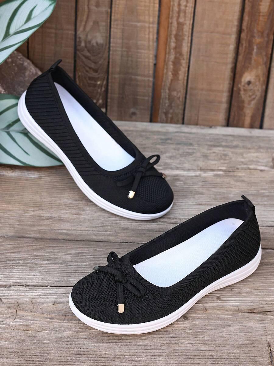 czarne buty sportowe