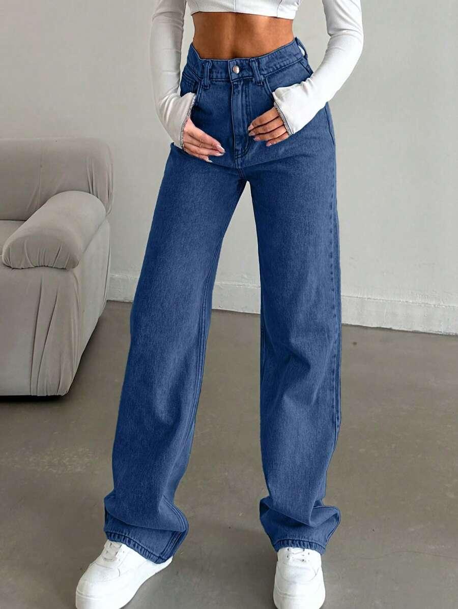niebieskie spodnie jeans 