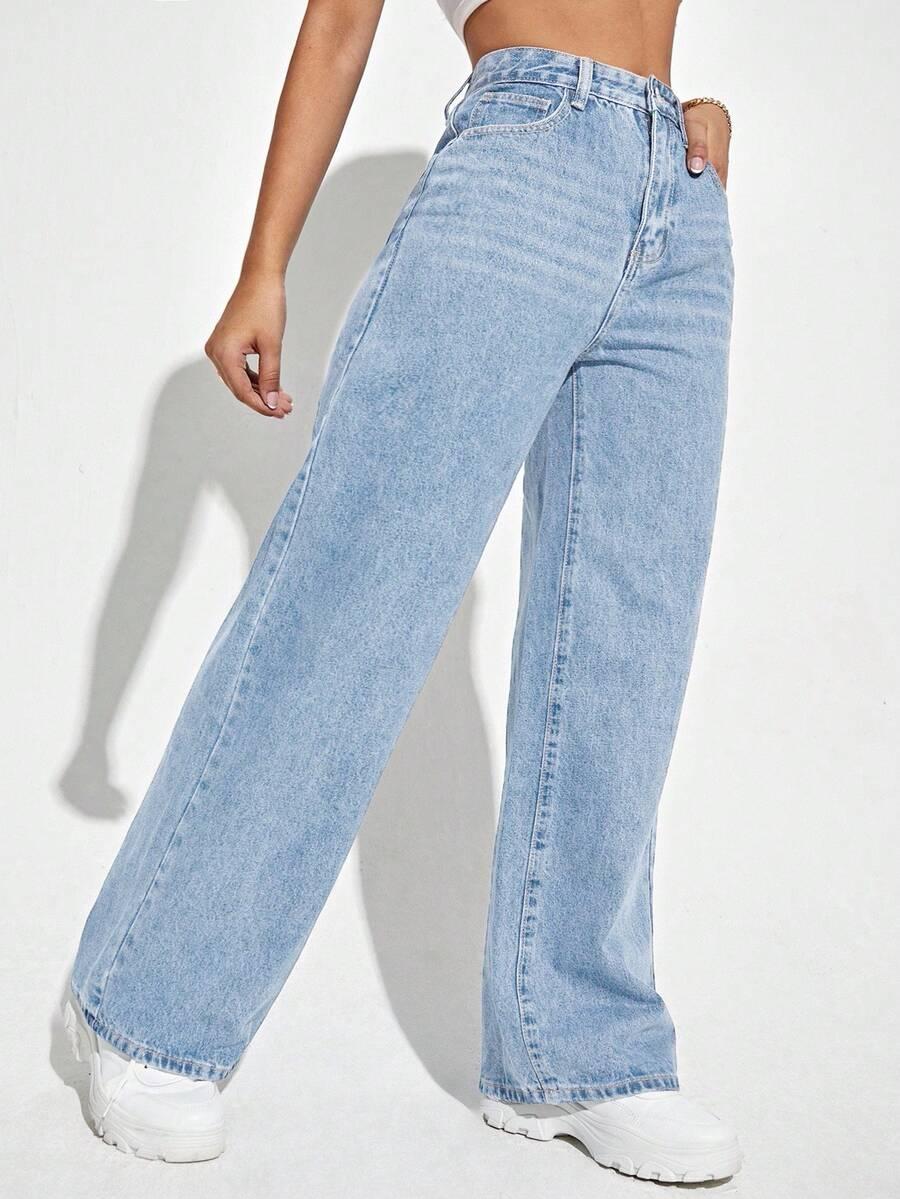 niebieskie spodni jeans