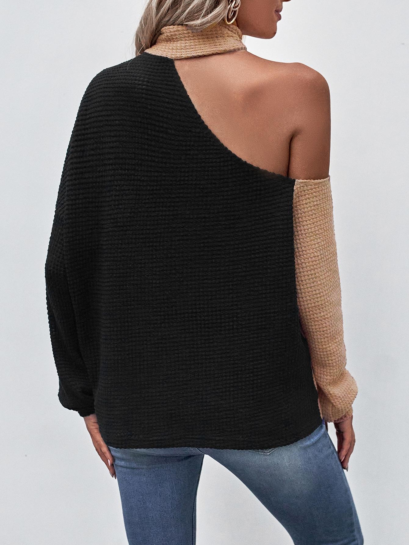 sweter asymetryczny dekolt