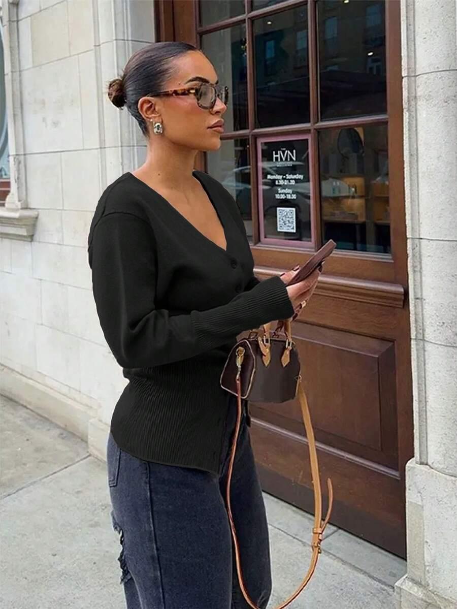 CZARNY DZIANINOWY SWETER