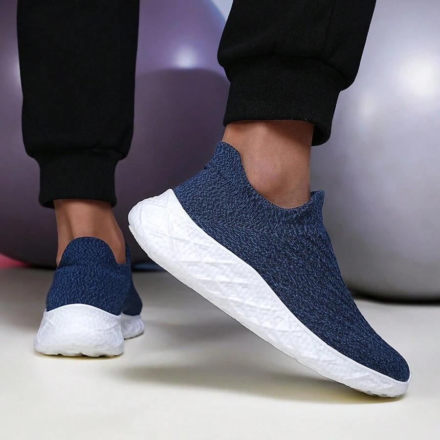 niebieskie buty sportowe slip on