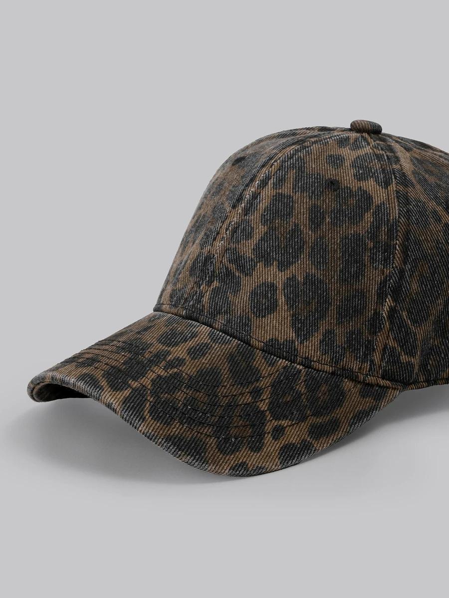czapka z daszkiem animal print