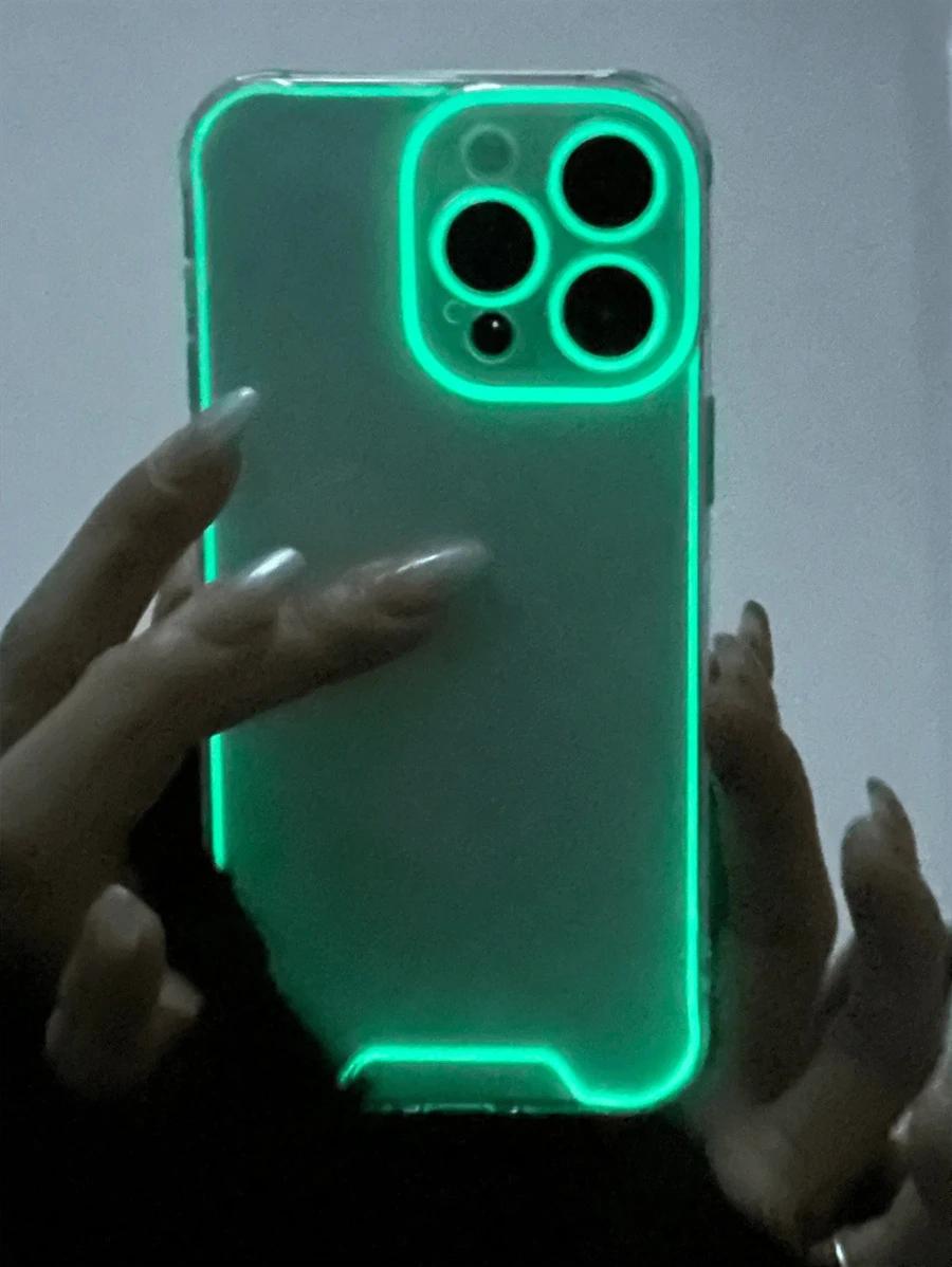 ETUI NA TELEFON IPHONE 16